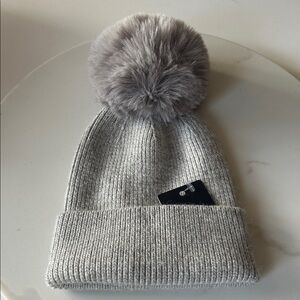 Norla Canada Wool Alpaca Blend Pom Pom Hat Grey